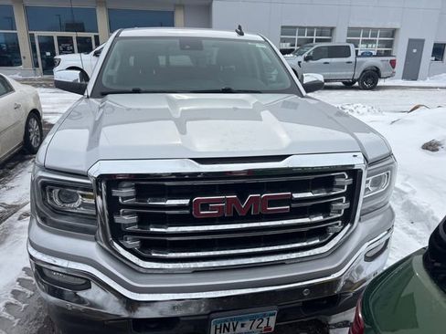 Used 2018 GMC Sierra 1500 SLT image 2