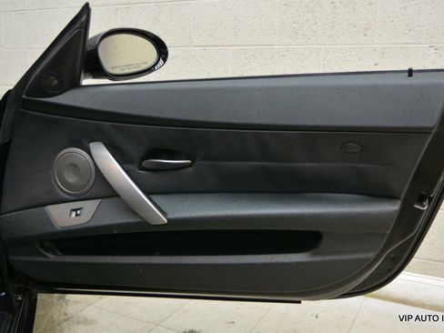 Used 2003 BMW Z4 2.5i image 14