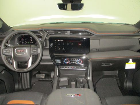 New 2025 GMC Sierra 2500 AT4 w/ AT4 Premium Plus Package image 36