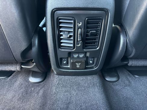 Used 2022 Dodge Durango R/T w/ Trailer Tow Group IV AWD/4WD image 11