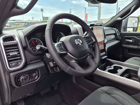 New 2026 RAM 3500 Big Horn AWD/4WD image 14