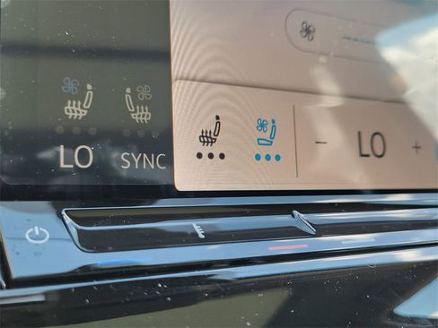 New 2025 Volkswagen Atlas SEL Premium R-Line image 14