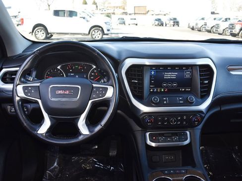 Used 2020 GMC Acadia SLE image 16