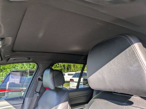 Used 2020 BMW X5 xDrive40i w/ M Sport Package AWD/4WD image 9