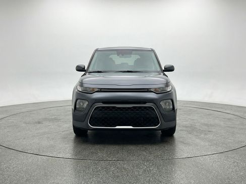 Used 2025 Kia Soul LX w/ LX Technology Package image 2