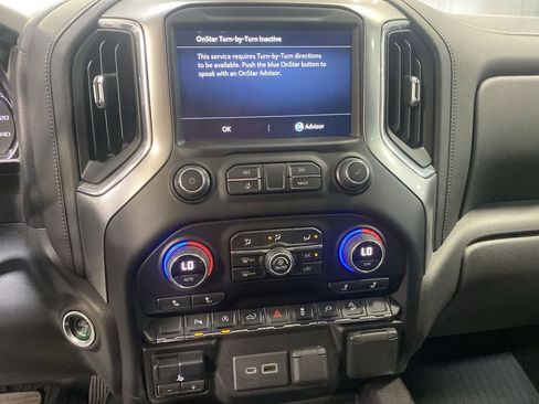Used 2020 Chevrolet Silverado 1500 LT Trail Boss AWD/4WD image 19