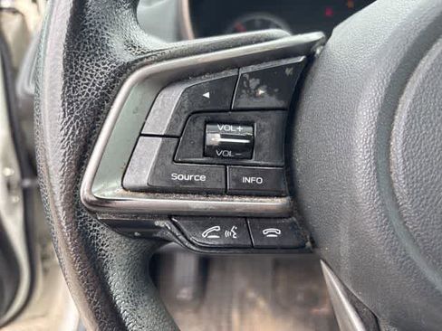 Used 2017 Subaru Impreza 2.0i Premium image 12