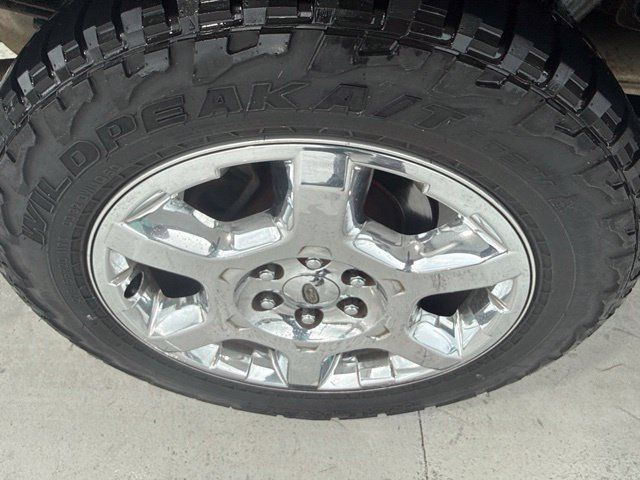 Used 2013 Ford F150 Lariat w/ Luxury Equipment Group AWD/4WD image 9