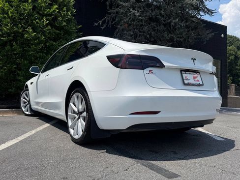Used 2020 Tesla Model 3 Standard Range Plus RWD image 17