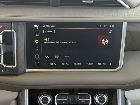Used 2022 GMC Yukon XL Denali AWD/4WD image 16