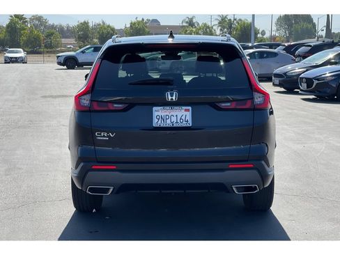 Used 2025 Honda CR-V Sport-L image 4