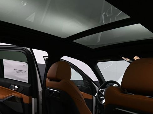 New 2026 BMW X5 xDrive40i w/ M Sport Package image 19