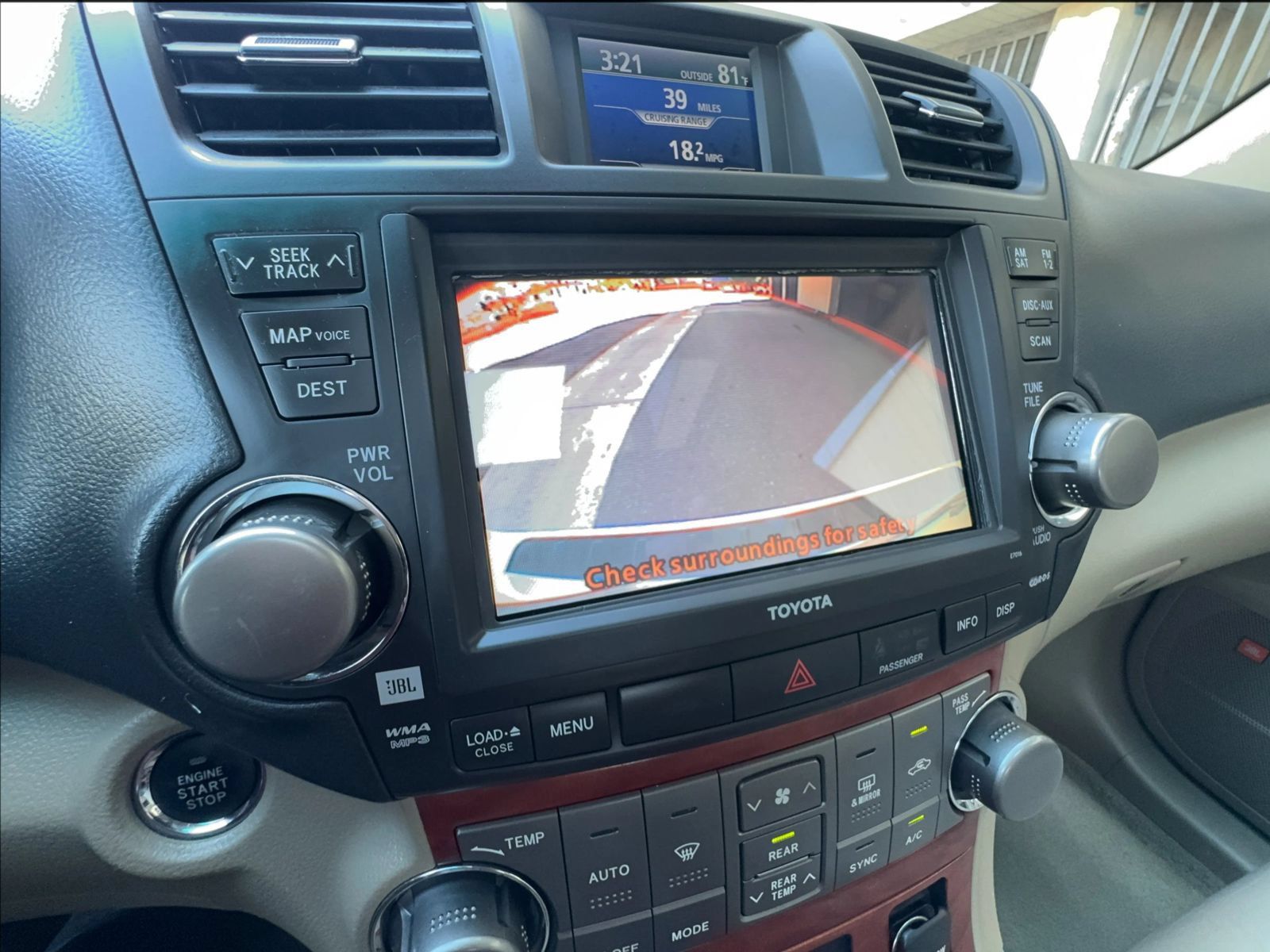Used 2010 Toyota Highlander Limited w/ Extra Value Pkg 8 FWD image 51