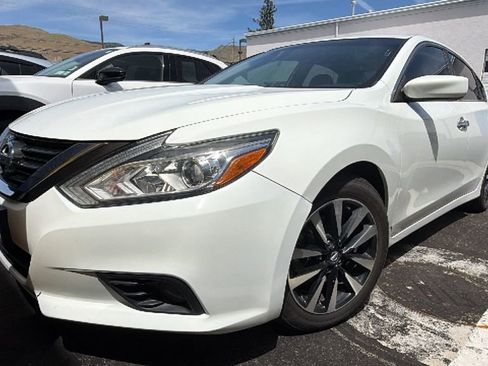 Used 2018 Nissan Altima 2.5 SV FWD image 4