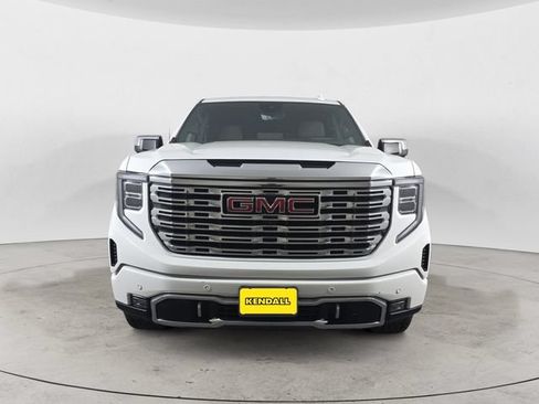 Used 2023 GMC Sierra 1500 Denali w/ Technology Package AWD/4WD image 2