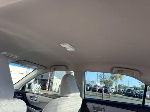 Used 2016 Toyota Camry LE image 19