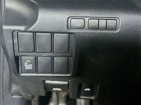 Used 2016 Lexus IS 350 w/ F Sport Package image 17