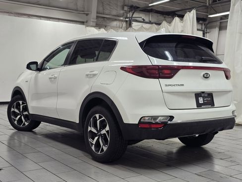Used 2020 Kia Sportage LX image 12