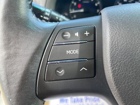 Used 2011 Lexus RX 350 AWD image 25