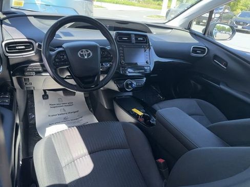 Certified 2022 Toyota Prius Prime LE FWD image 7