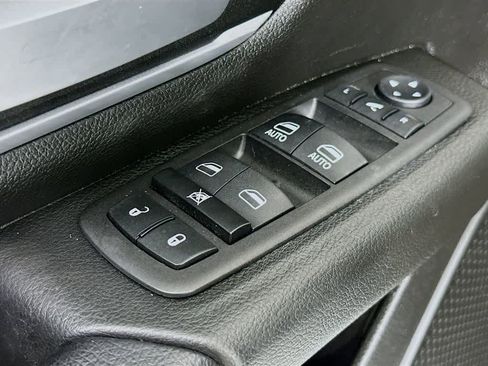 Used 2023 RAM 1500 Big Horn image 29