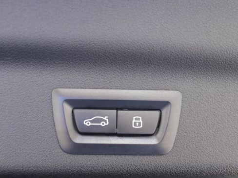 Used 2025 BMW X1 xDrive28i w/ Premium Package image 18