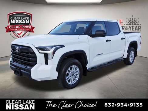 Used 2024 Toyota Tundra SR5 w/ SR5 Convenience Package AWD/4WD image 3