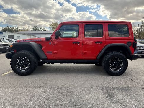 Used 2022 Jeep Wrangler Unlimited Rubicon 4xe w/ Cold Weather Group AWD/4WD image 8