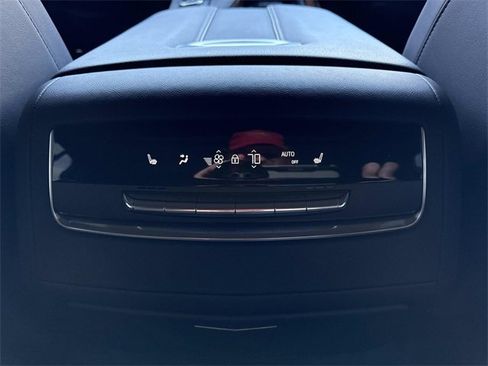 Certified 2023 Cadillac Escalade ESV Premium Luxury image 19