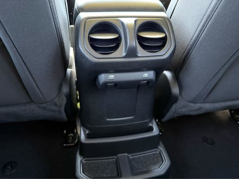 Used 2023 Jeep Wrangler Unlimited w/ Cold Weather Group AWD/4WD image 25