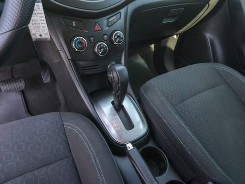 Used 2015 Chevrolet Trax LS image 20
