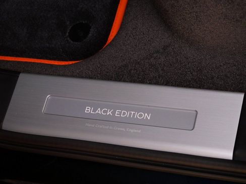 New 2025 Bentley Bentayga image 17