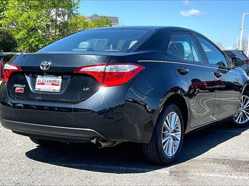 Used 2015 Toyota Corolla LE image 12