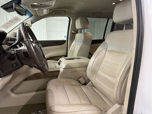 Used 2018 GMC Yukon XL Denali AWD/4WD image 10