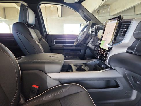 New 2025 RAM 2500 Laramie image 19