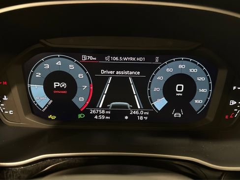 Used 2025 Audi Q3 2.0T Premium image 28