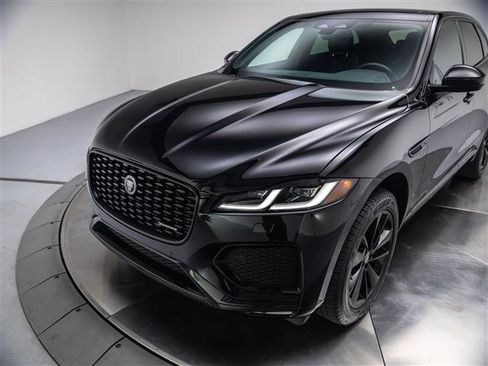 New 2024 Jaguar F-PACE R-Dynamic S image 9