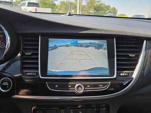 Used 2021 Buick Encore Preferred FWD image 14