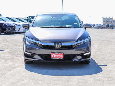 Used 2021 Honda Clarity Touring image 2