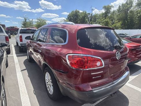 Used 2008 Buick Enclave CXL w/ Entertainment Package #2 FWD image 6