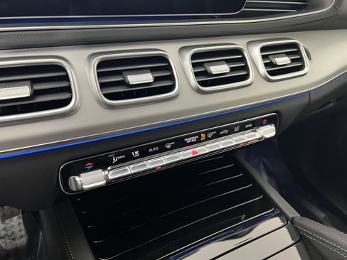 New 2026 Mercedes-Benz GLS 450 4MATIC image 34