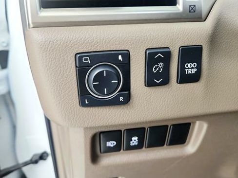 Used 2017 Lexus GX 460 Premium w/ Premium Package AWD/4WD image 52