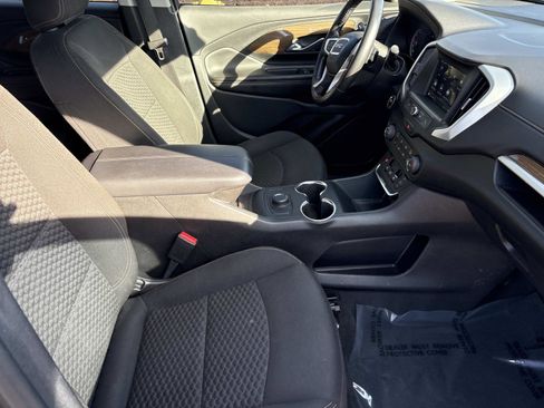 Used 2018 GMC Terrain SLE image 32