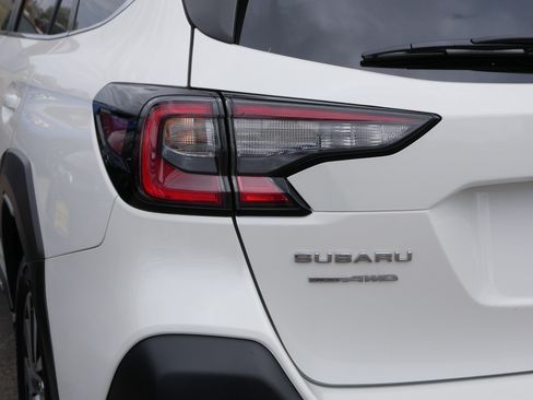 Certified 2025 Subaru Outback Premium AWD/4WD image 17