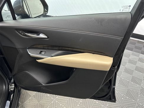 Used 2024 Cadillac XT4 Premium Luxury image 16