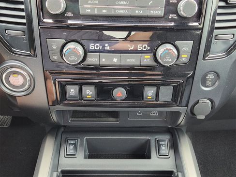 Used 2024 Nissan Titan SV w/ SV Bronze Edition Package image 27