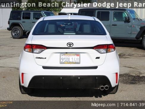 Used 2025 Toyota Corolla SE image 4