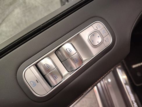 Certified 2025 Mercedes-Benz G 63 AMG 4MATIC image 13