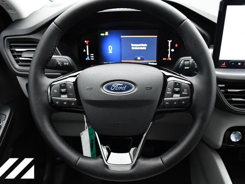 New 2024 Ford Escape SE FWD image 15