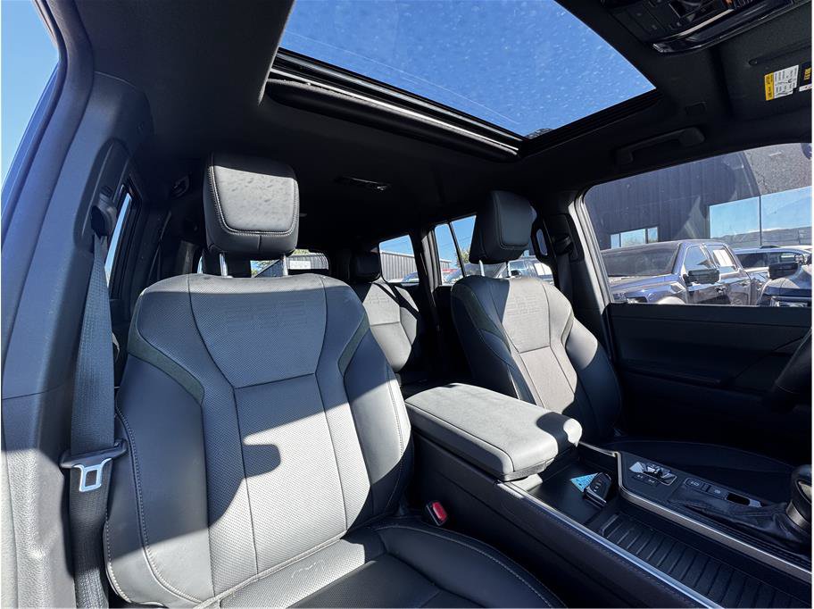 Used 2024 Lexus GX 550 AWD/4WD image 4